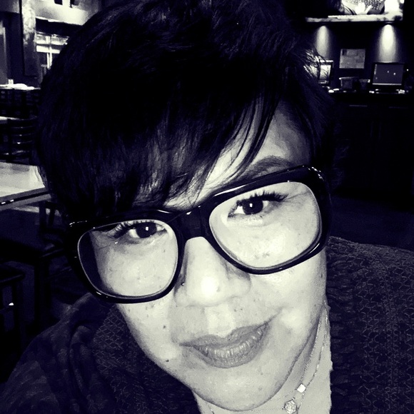 Meet your Posher, Amy - Picture 1 of 1